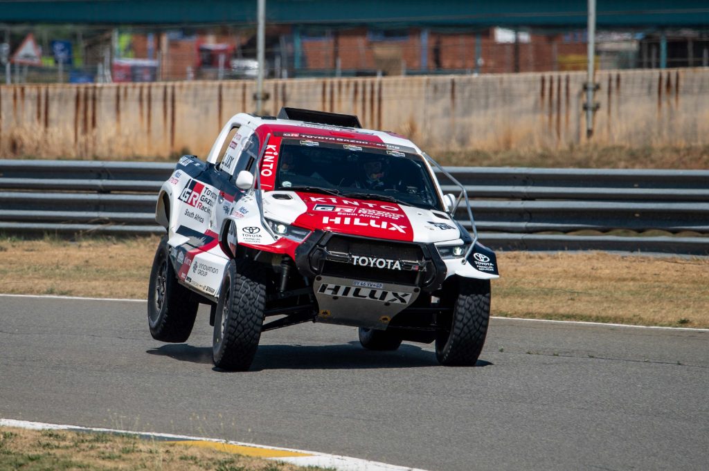 BOTTERILL/CUMMINGS IN TITLE FIGHT AT WATERBERG 400