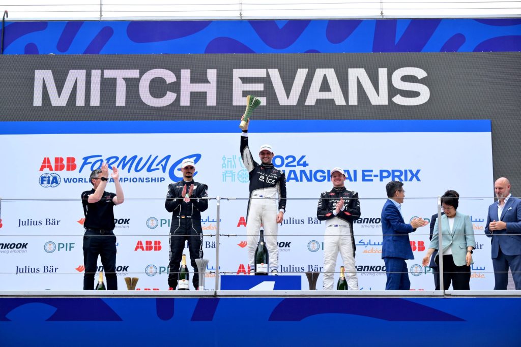 Mitch Evans wins inaugural Shanghai E-Prix with Nick Cassidy third for a Jaguar TCS Racing double-podium